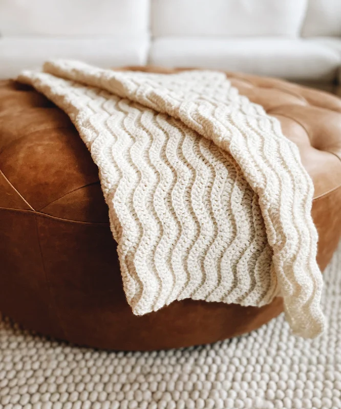  -Anti-scratch scratching board AND cat bed in oneCrochet Kit - Lanmè Throw