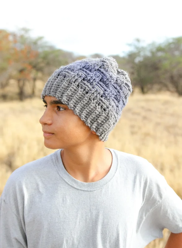 - Pet smart GPS locatorWoven Beanie (Crochet)