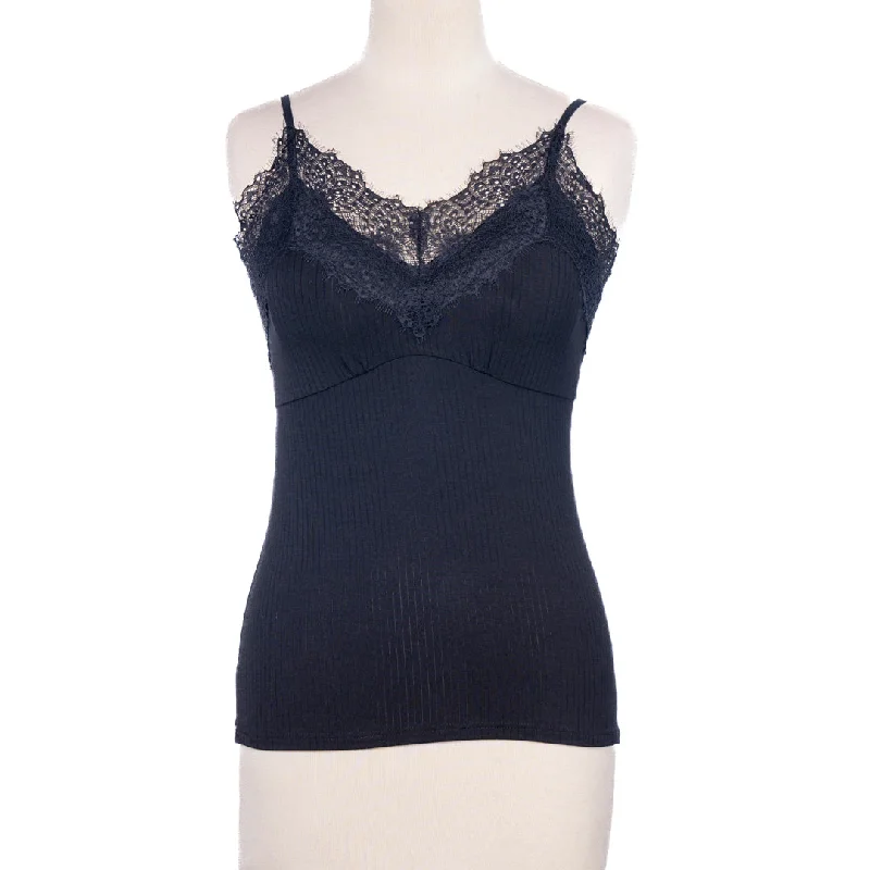- Winter dog thick down jacketBELLEZA LACE STRAP CAMISOLE 6034