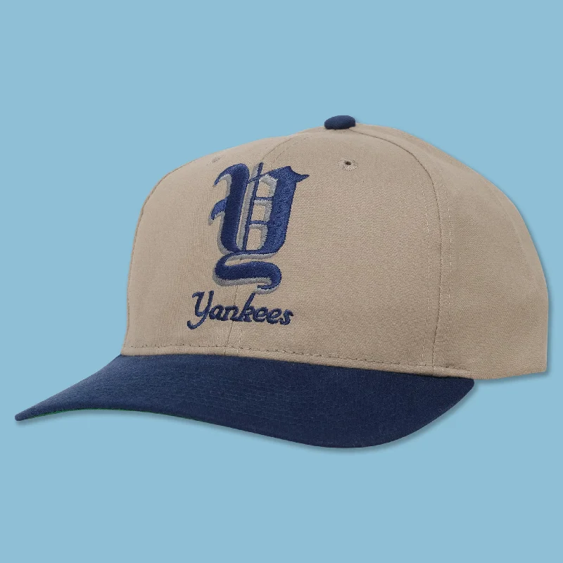  -Anti-slip claw protection raincoat FOR dogsVintage DS New York Yankees Snapback