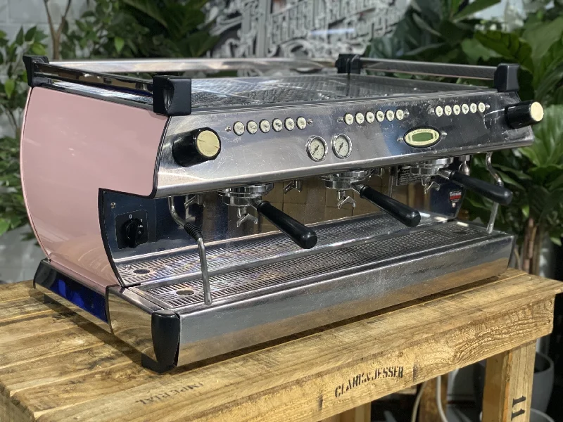 - Remote interactive pet feederLa Marzocco GB5 3 Group Baby Pink