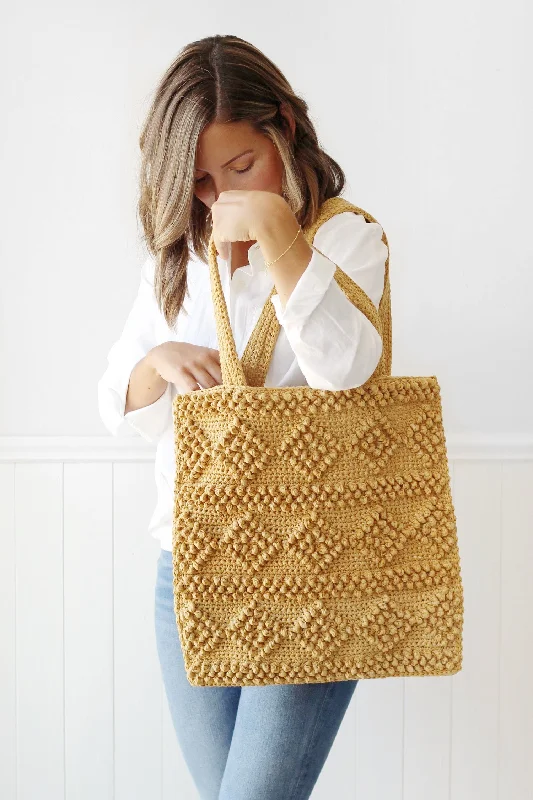 - Foldable and portable cat bagCrochet Kit - Adilyn Bag / Pillow