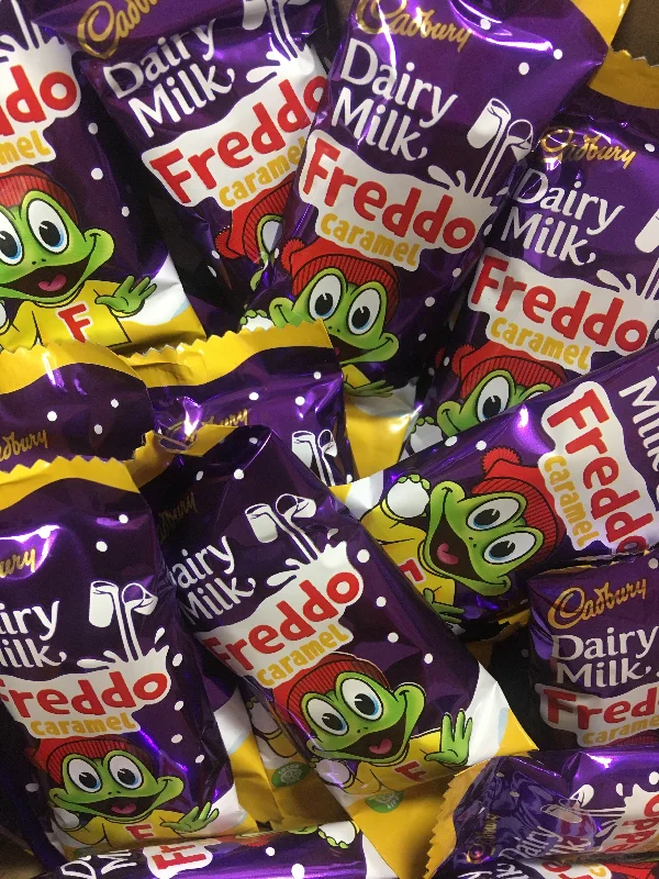 - Parrot climbing and standing wooden frame60x Cadbury Dairy Milk Freddo Caramel (60x19.5g) - Parrot climbing and standing wooden frame60x Cadbury Dairy Milk Freddo Caramel (60x19.5g)